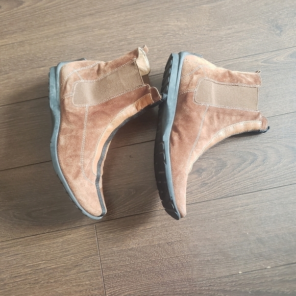 Escada Sports Suede Bootie - Picture 4 of 9